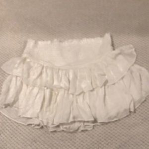 White ruffled tennis skirt